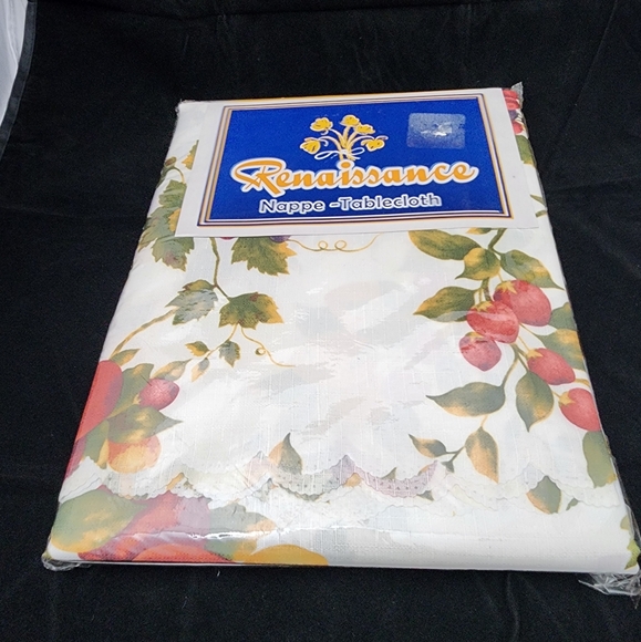 Vintage Rectangular Renaissance Fruit Table Cloth - Picture 5 of 5